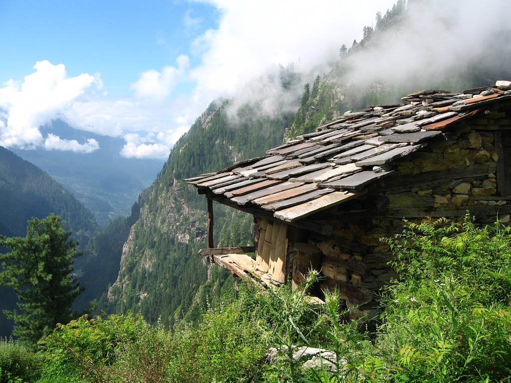 Top Offbeat Places in Himachal for Solitude Seekers: