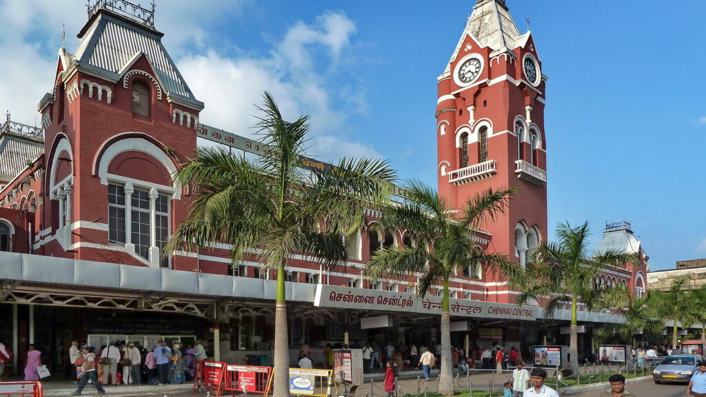 top 10 biggest railway station in south india