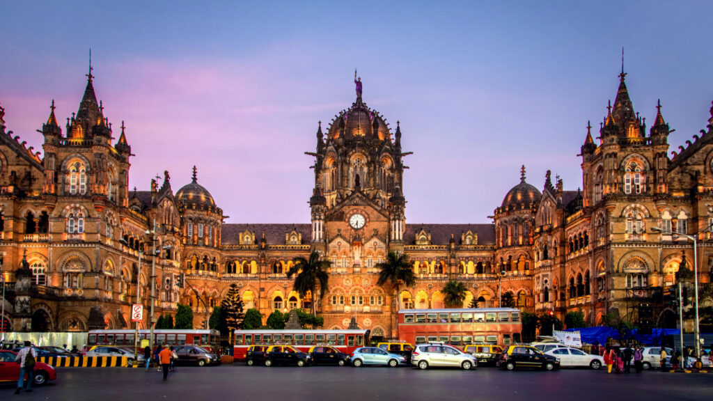 top 10 railway station india