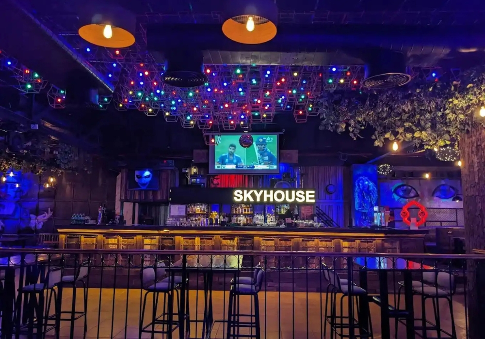 Skyhouse Bar & Cafe